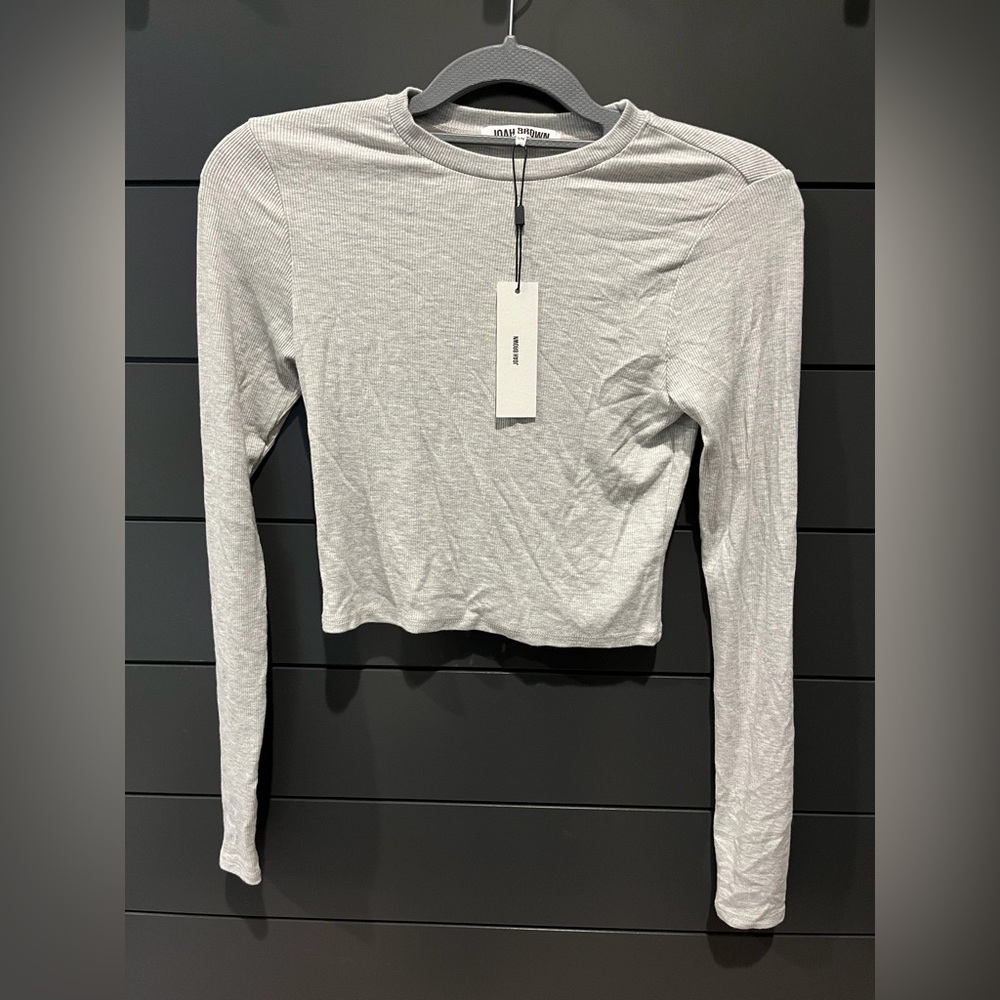 Joah brown Heather Gray Ribbed Long Sleeve Crop Tee
